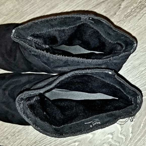 Black Booties - Picture 5 of 7